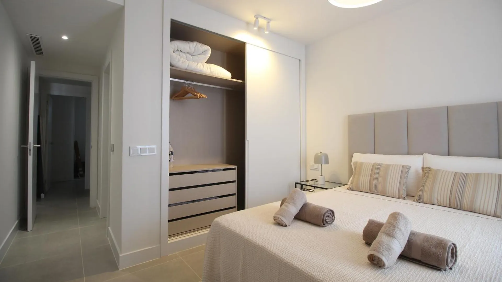Apartment Happy Travel Lily Home Higueron Spain