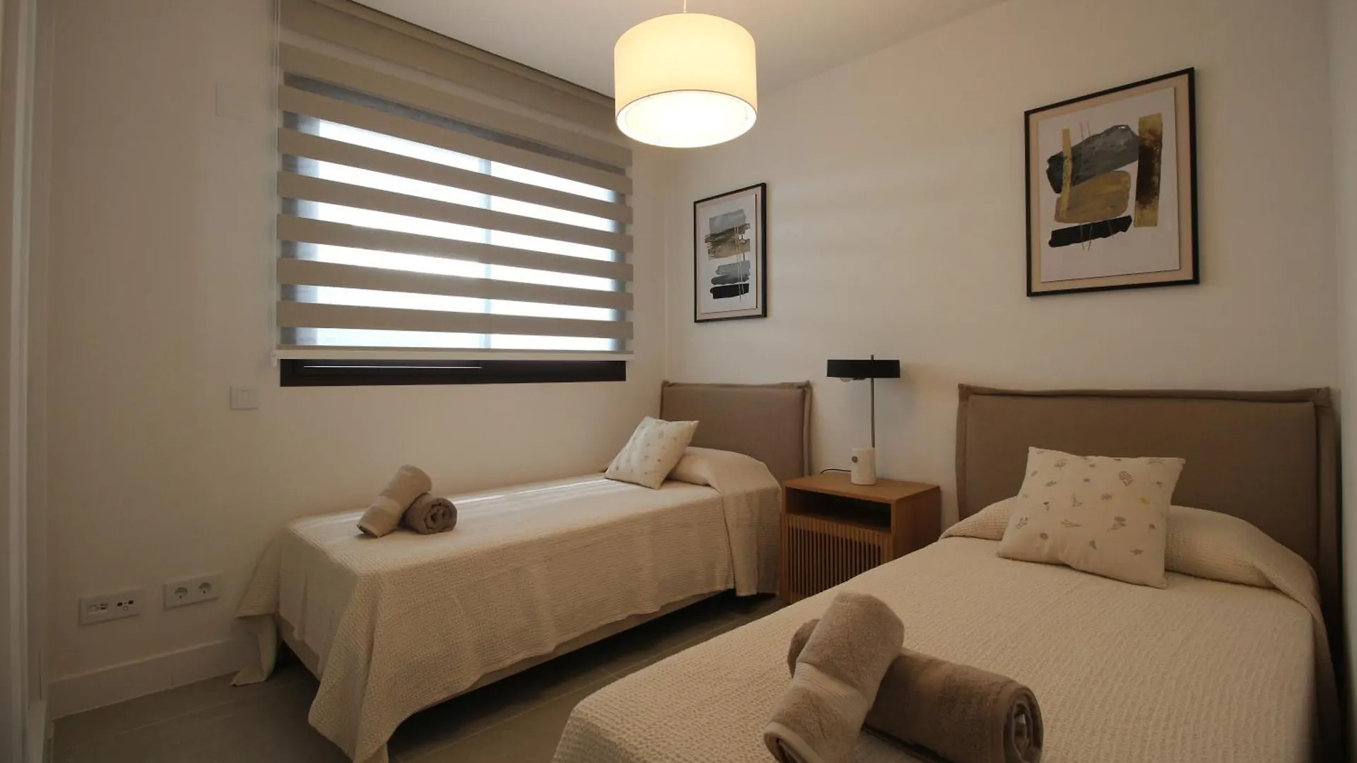 Happy Travel Lily Home Higueron Fuengirola
